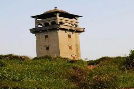 方氏灯楼图文介绍_开平自力村旅游攻略-嘻游猫