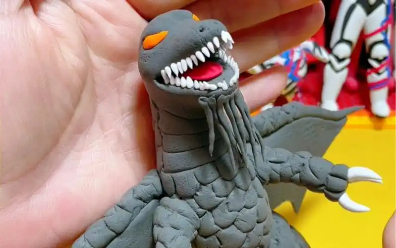 粘土手工时刻:爱迪奥特曼怪兽吉格吉拉