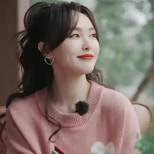 唐嫣高马尾造型