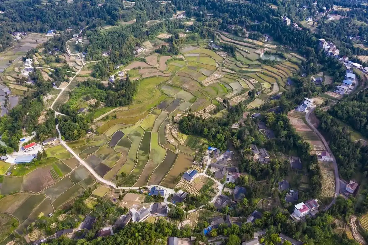 永安寺村位于四川省阆中市水观镇,距阆中市区37公里,是四川省历史