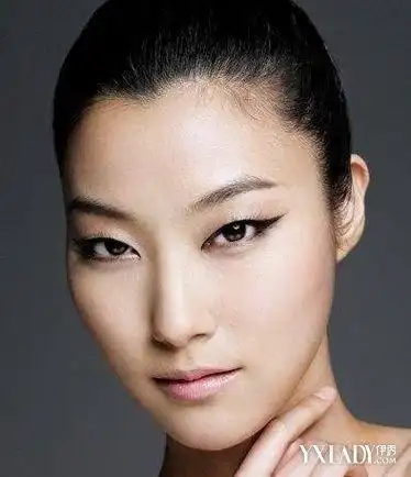 【图】丹凤眼怎样化淡妆 眼线眼睫毛是单眼皮取胜的关键