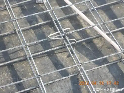 马凳筋的改进与应用