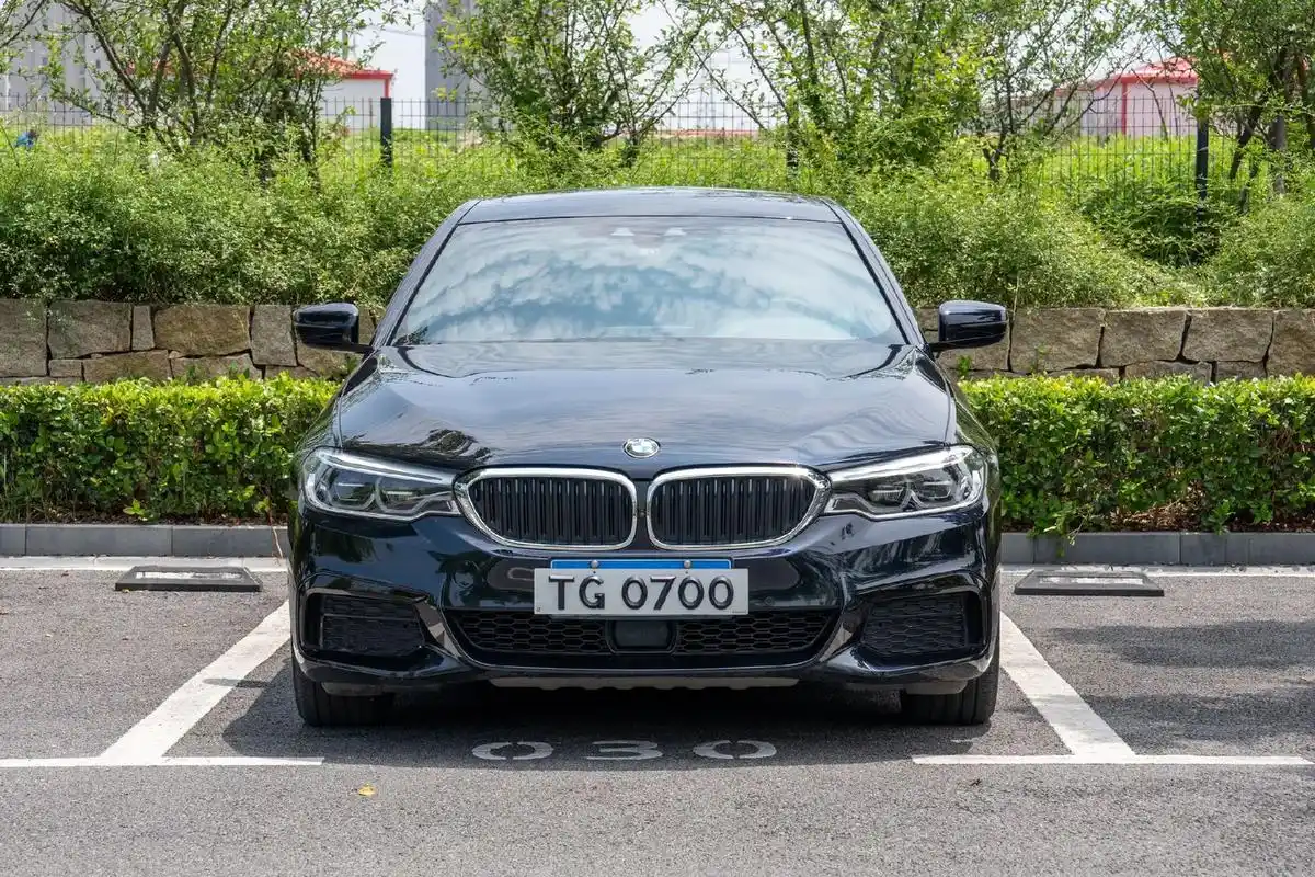 2020款 宝马5系 530li .2020款 宝马5系 5 - 抖音