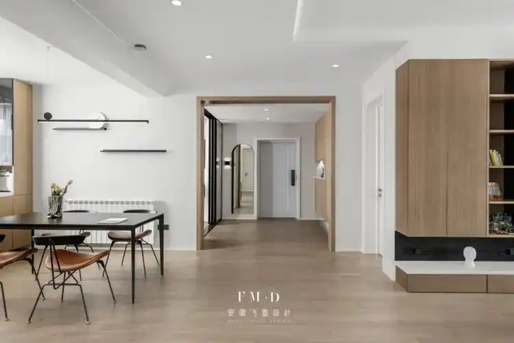 踢脚线一般多高合适,6公分踢脚线效果图