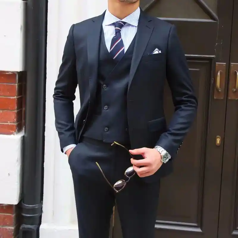 成熟男人的秘密,强大而不强势,温柔且坚 - 抖音