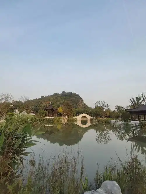 昆山亭林公园美景不错,深秋风景如画 - 抖音