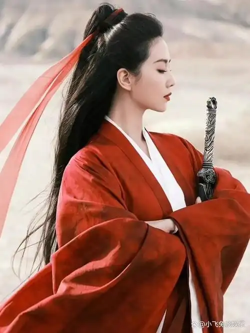 红衣造型角色,从《陈芊芊》中的陈芊芊,到《笑傲江湖》中的东方不败