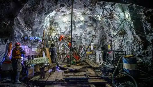 霍姆斯塔克金矿金矿开采地下照片