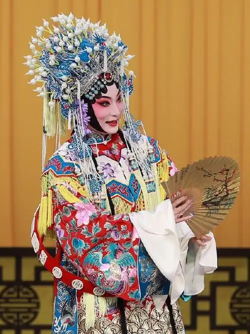 京剧贵妃醉酒田慧饰演杨玉环