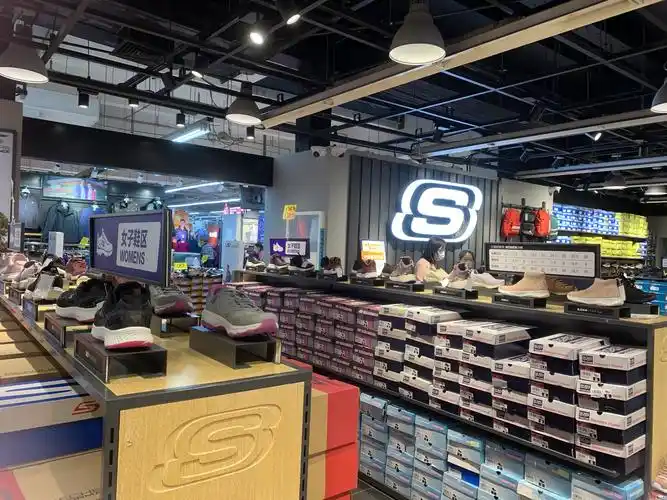 斯凯奇奥特莱斯