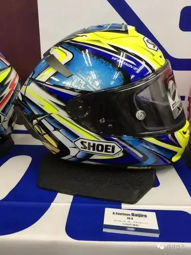 shoei新品内部展示黑蚂蚁加藤实物亮相