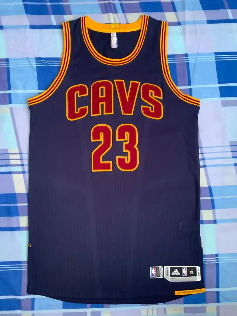 詹姆斯 骑士 海军蓝 球衣