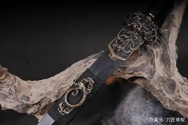 「鉴赏」乌木睚眦汉剑