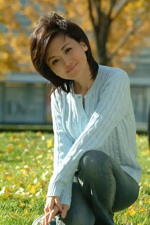 柴璐(中国内地女主持人)_尚可名片