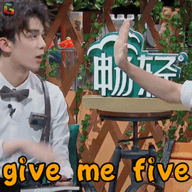 givemefive开心soogifsoogif出品gif动图_动态图_表情包下载_soogif
