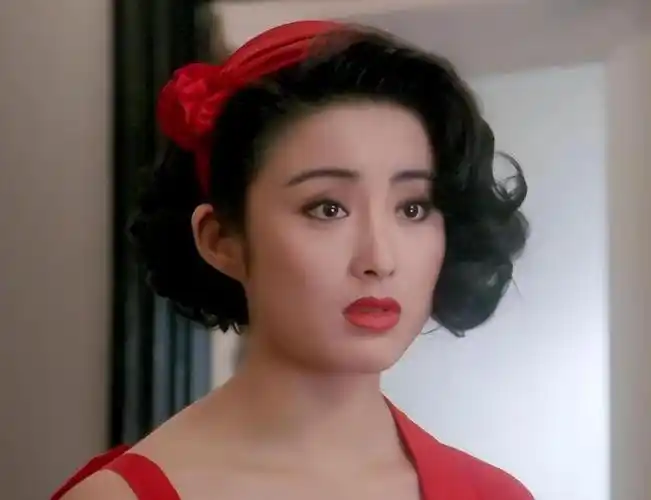 张敏被向华胜独宠多年惨遭赵薇夺爱现在复出人气惨淡