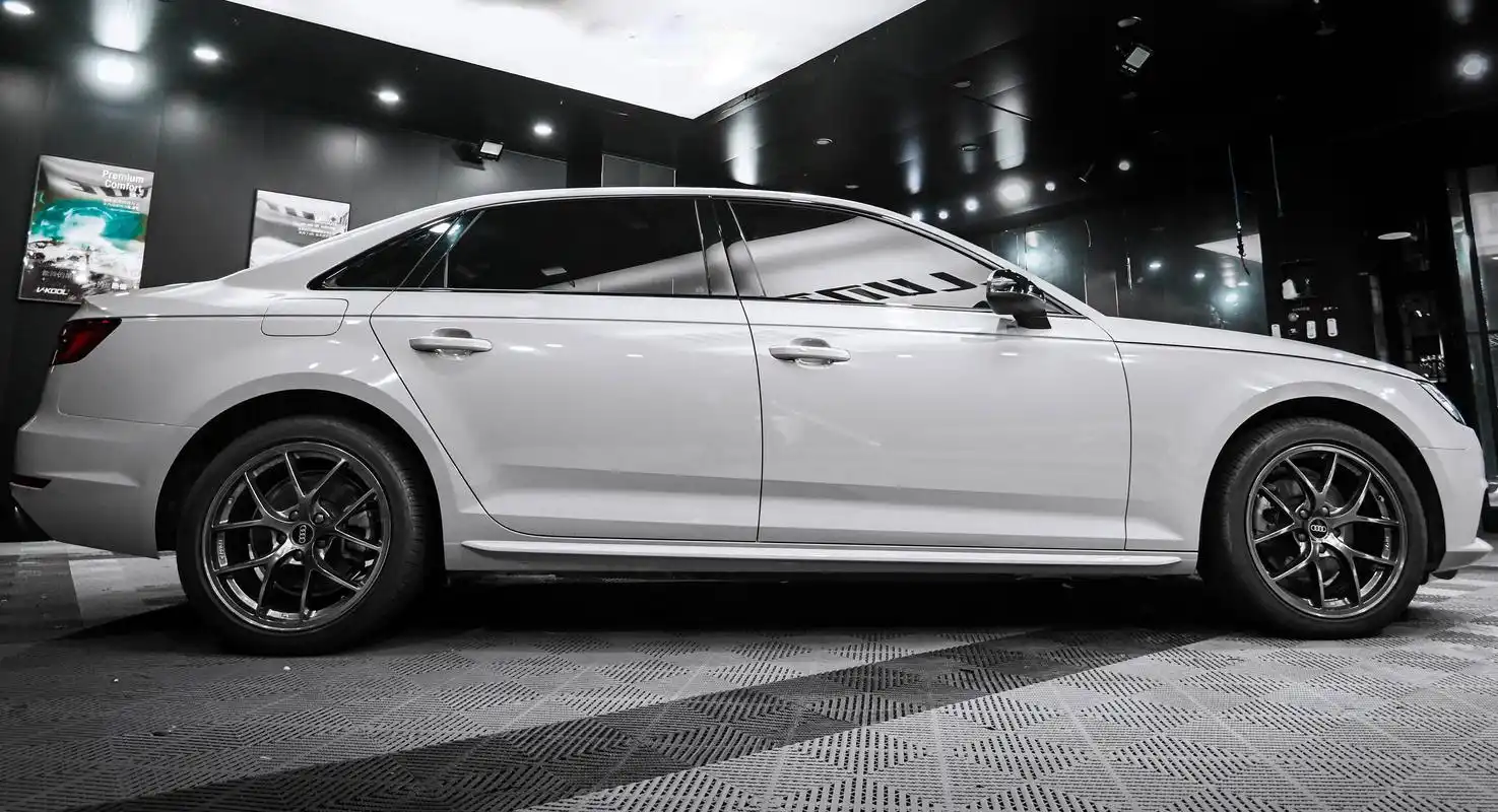 unic|奥迪a4改色浅纳多灰