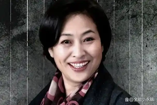 演员许娣嫁初恋丈夫恩爱41年生一子如今成了妈妈专业户