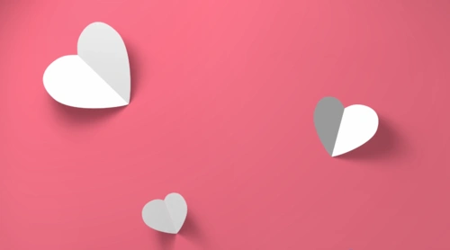 求婚,恋爱相册等场合使用,整个视频画面非常梦幻,蜜桃色的背景打底