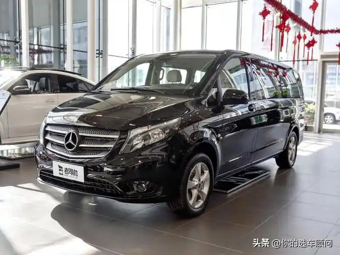 价格便宜尺寸巨大,奔驰的自动挡大商务车,实拍威霆