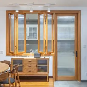 000人付款淘宝定制原木色松木平开门联窗玻璃隔断实木门橱窗门非烟