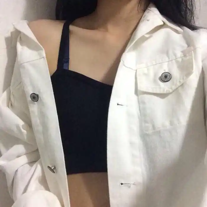 女生头像:无人站在你面前为你遮风避雨挡枪口,就自己做英雄