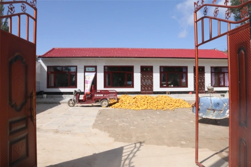 刘玉琴家新盖的砖瓦房