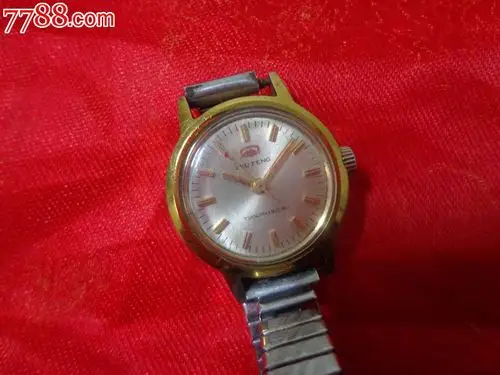 津钟手表