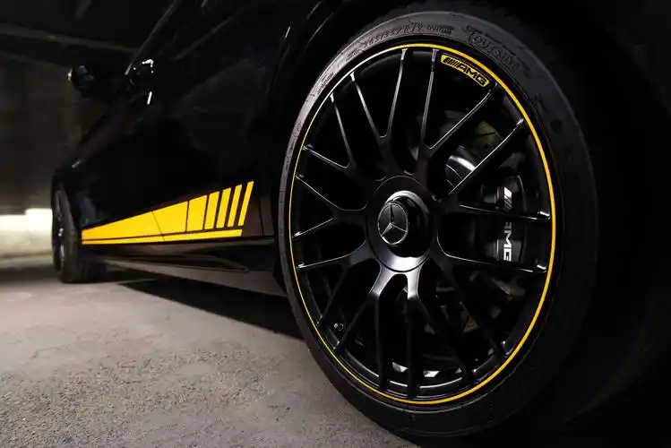 售9888万元梅赛德斯amgc63暗夜特别版上市