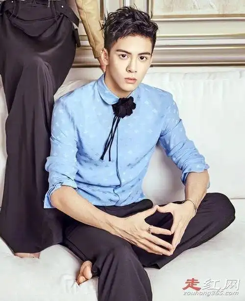 曾舜晞和许龄月什么关系许龄月的老公真的是曾舜晞吗