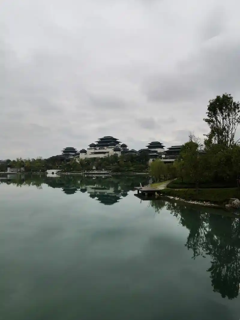 地毯等别的国家特色是一个值得多次赏玩的兴汉胜境汉中兴汉胜境汉中