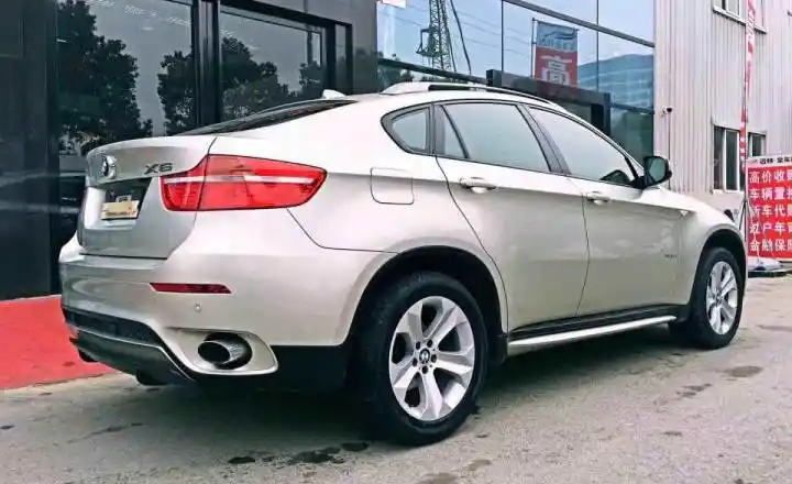 宝马 宝马x6 x6 xdrive35i 3.0t香槟色手自一体