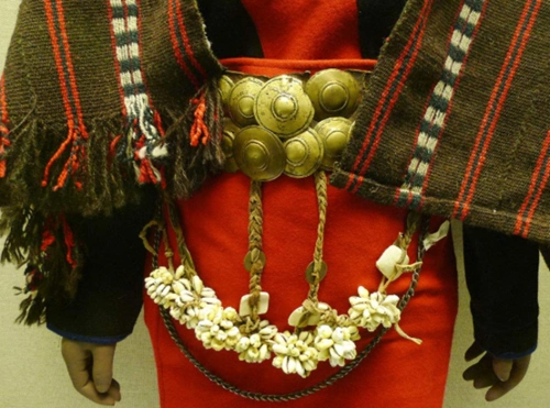 珞巴族的图腾崇拜与饮食禁忌是什么?