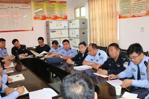 白水县公安局召开五年来未结涉黑涉恶案件研讨会