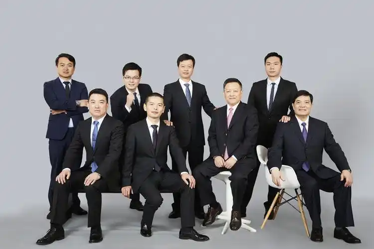 新闻稿发布 >拍摄团队形象照的8个小技巧     拍摄多人团体照时,为了