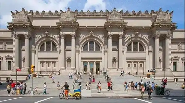 美国大都会艺术博物馆外景