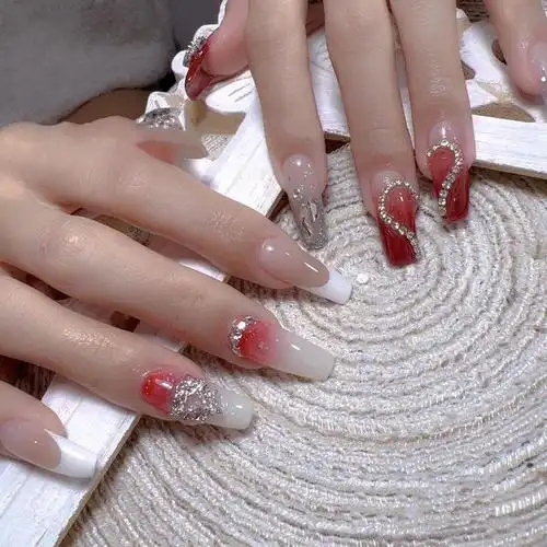 红色延长甲美甲图片