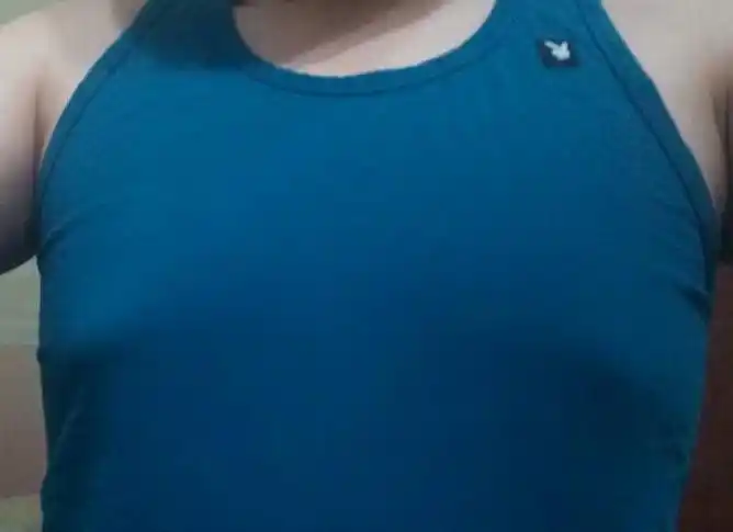 76,144斤,有点胖,我感觉胸部有点大啊!怎么消除啊!