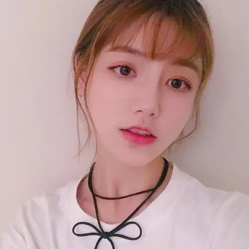 女生头像丨只要你勇敢地说出再见生活一定会赐予你一个新的开始