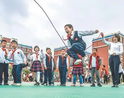 多彩大课间 活力满校园