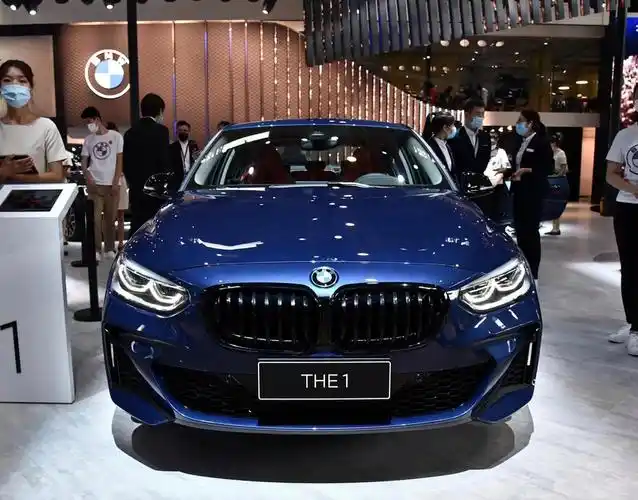 新款宝马15万(奔驰15万一20万车)插图