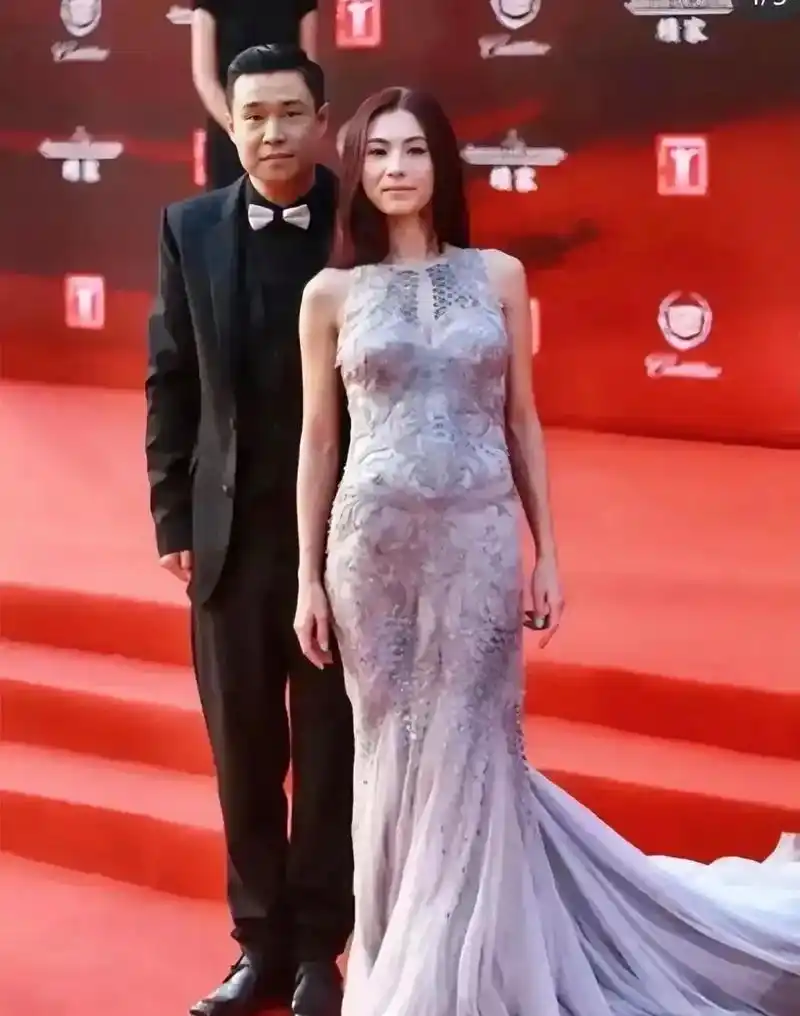 小沈阳和张柏芝合影