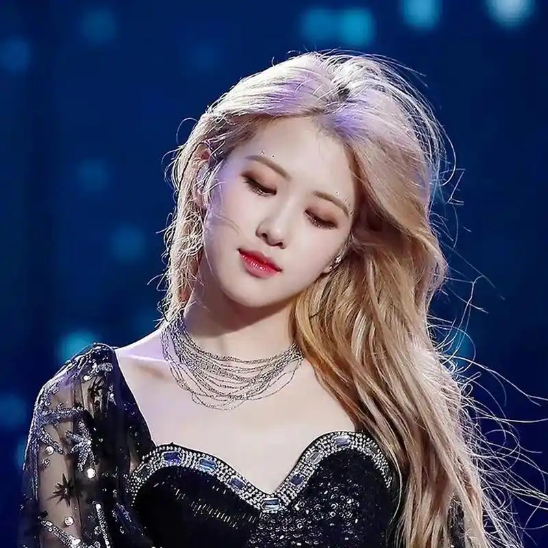 朴彩英头像  神图