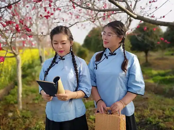 油菜花&民国女大学生.