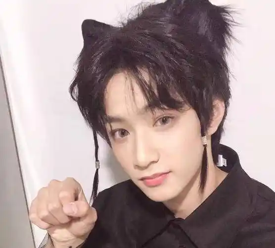 刘耀文_孩子_舞台