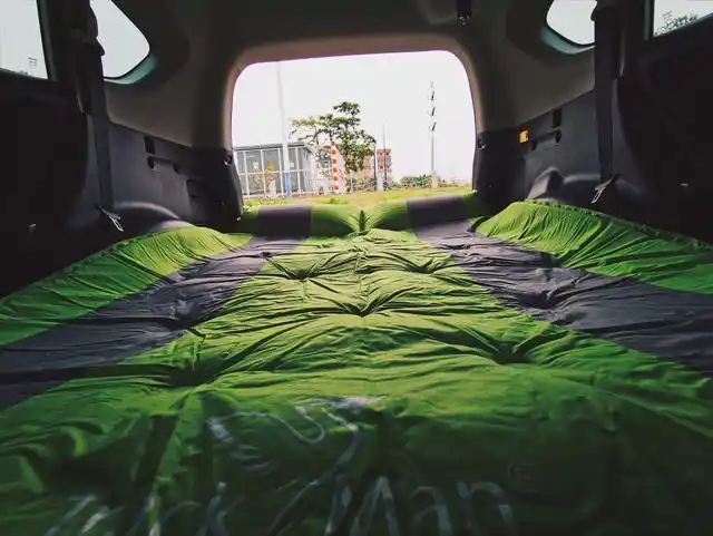 不动一钉一锤,不费一分一厘,轿车变床车,为我的自驾之旅而准备