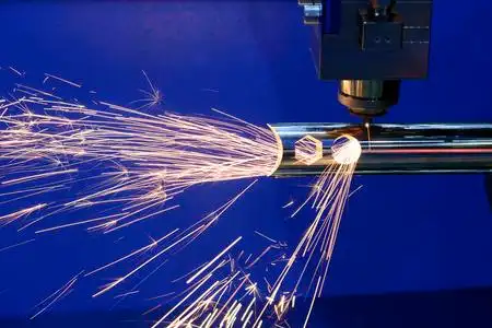 光纤施工光纤激光切割机照片