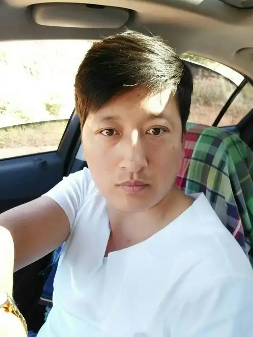 徐大叔高清直播回放_徐大叔小视频_徐大叔神曲 _ 徐大叔资料大全 - yy