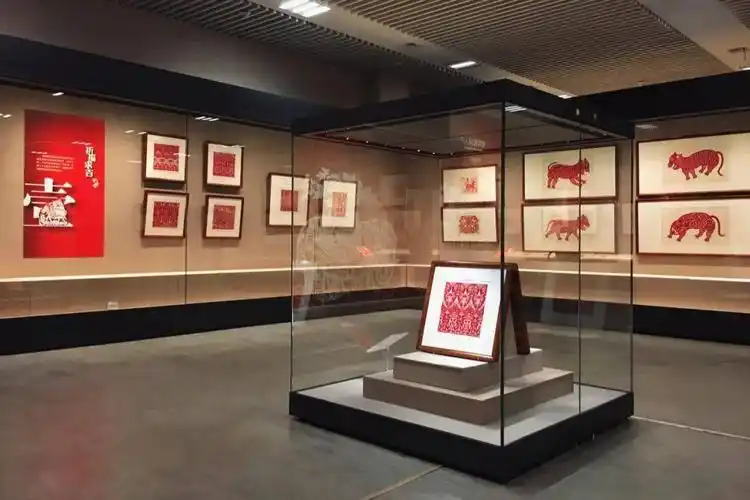 《剪得春风入卷来——馆藏北方妇女剪纸展》在桂林博物馆开展_艺术