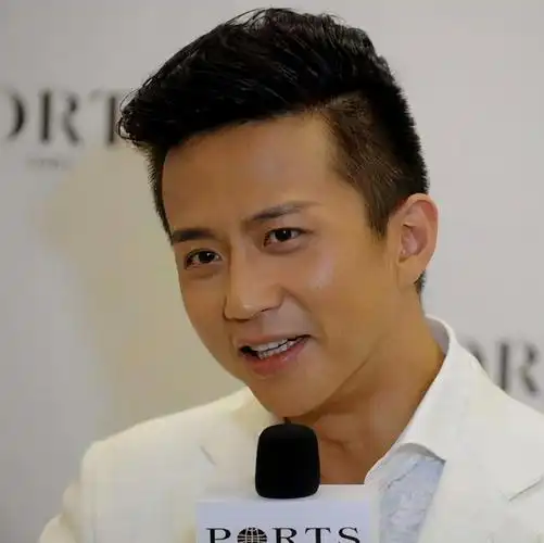 邓超是一个既有才又有貌的人,演技也特别的精湛_感觉